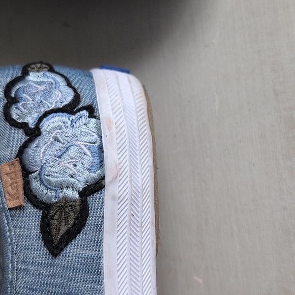 Keds Women's Floral Embroidered Sneakers - Picture 9 of 9